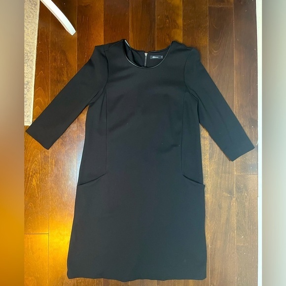 ⭐️ Reitman's black dress with pockets- size small - Picture 8 of 13